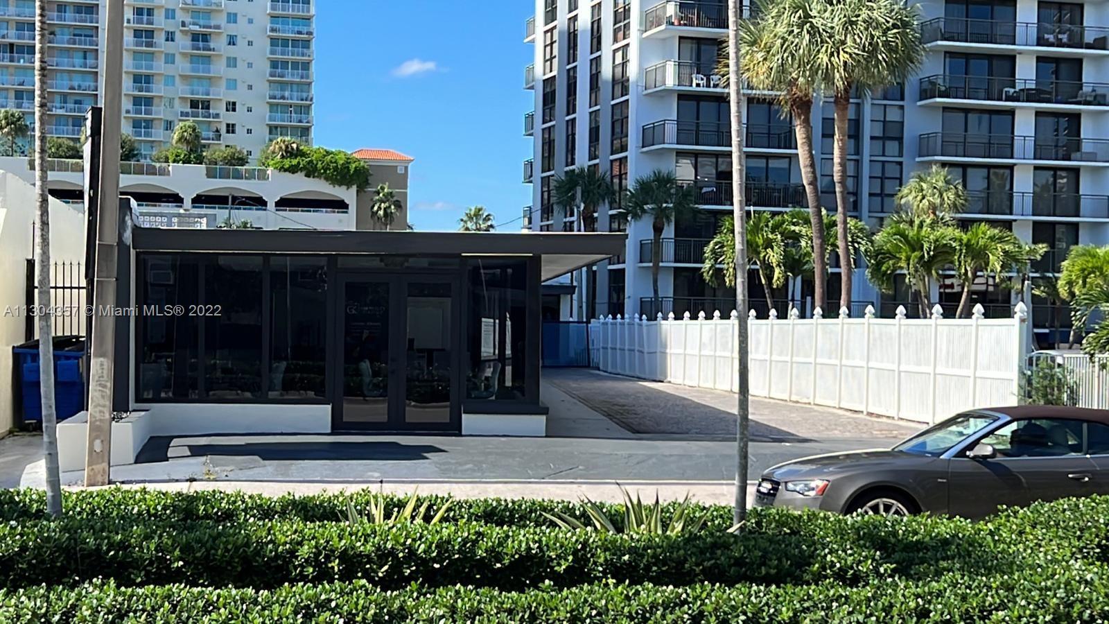 Photo of 3025 N Ocean Blvd in Fort Lauderdale, FL