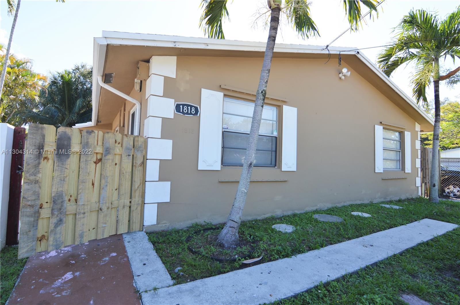 Triplex Home in the Desired Fort Lauderdale Neighborhood, 3 Units total with 2/1, 2/1 and Studio. Ho