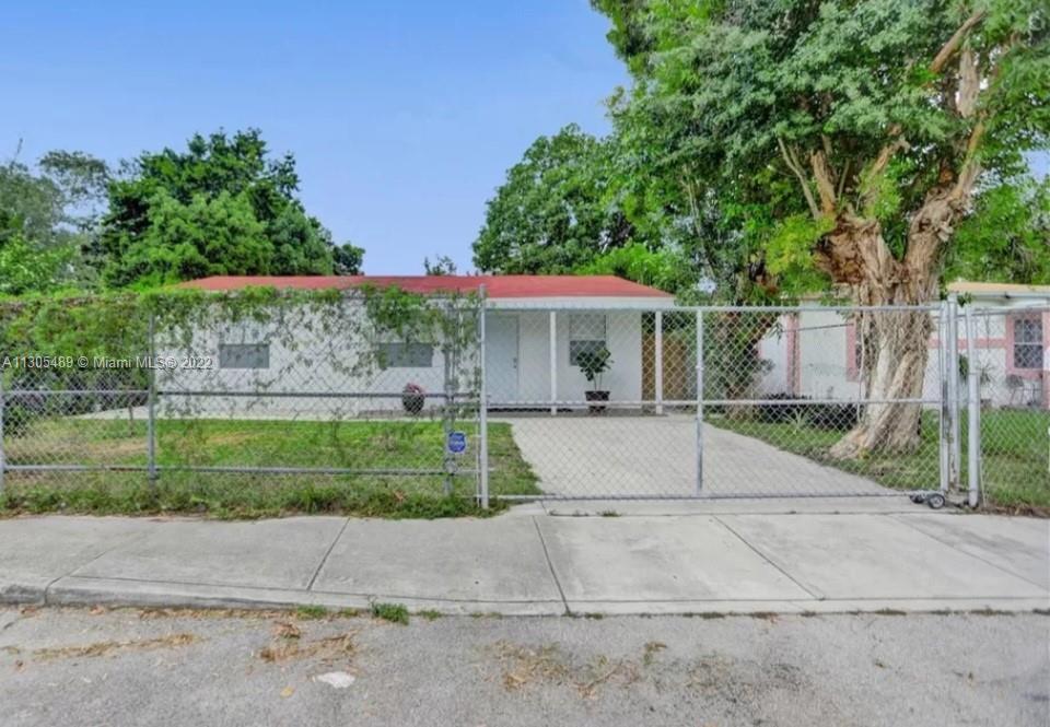 Photo of 1348 NW 51st St in Miami, FL