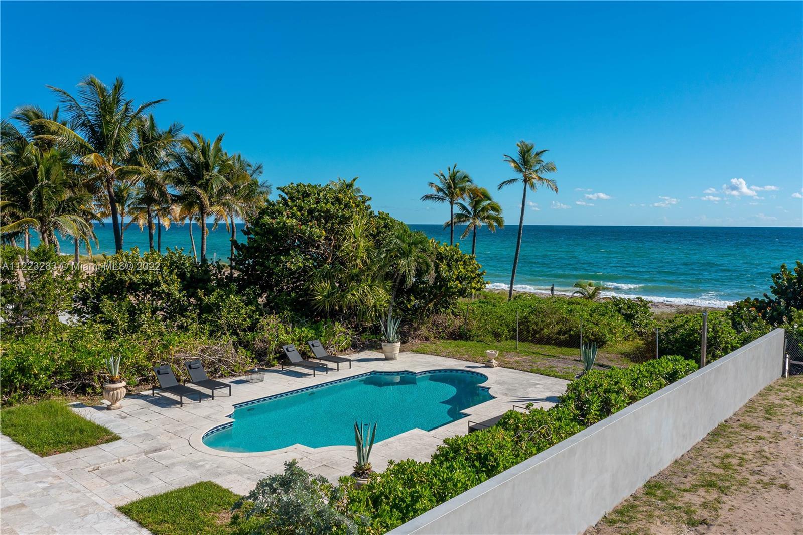 Photo of 407 Ocean Blvd in Golden Beach, FL