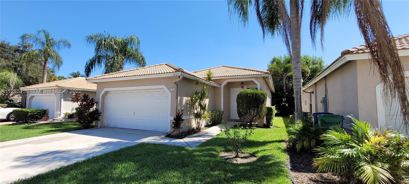 Photo of 3927 NW 89th Ave in Coral Springs, FL