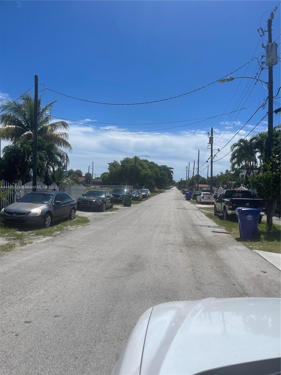 Photo of 1171 NW 66th St in Miami, FL