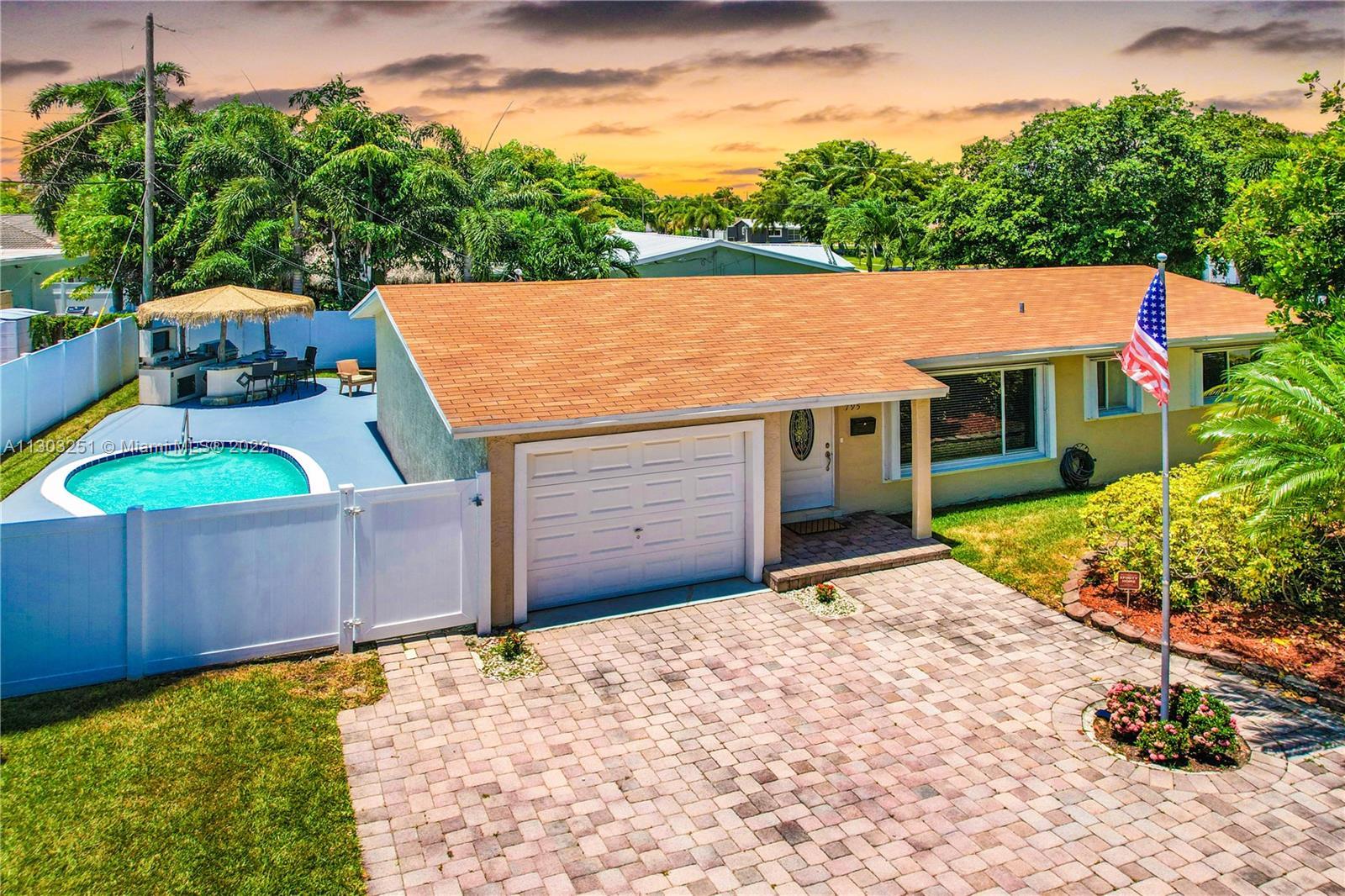 Deerfield Beach & Lighthouse Point living at its best! 3 Bedroom 2 Bath home just 4 mins from Beach 