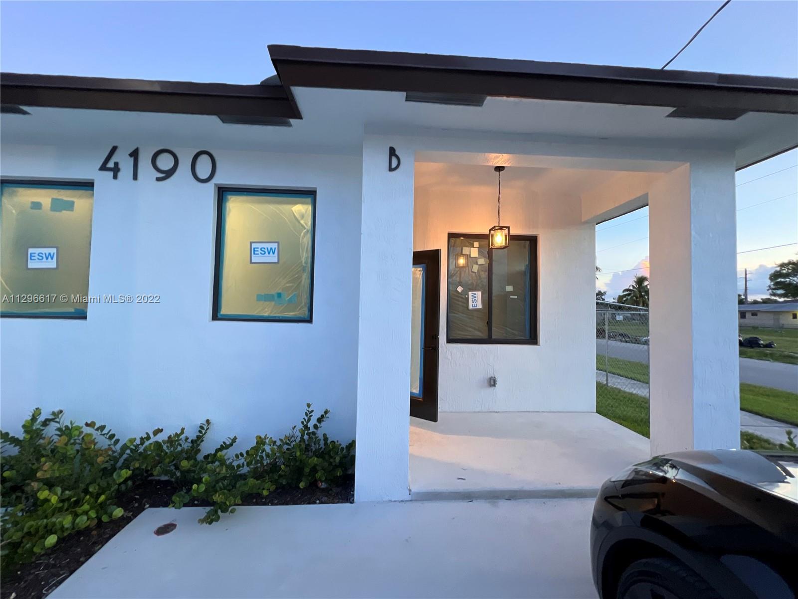 Photo of 4190 SW 18th St in West Park, FL