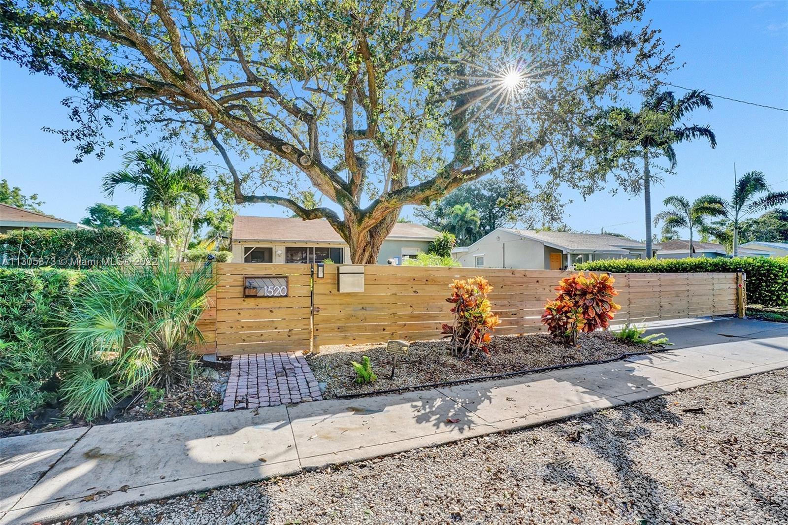 A DIAMOND IN THE ROUGH. Rare SPLIT-single-family home on 1 single lot. Enjoy a 2/2 up front and a LA
