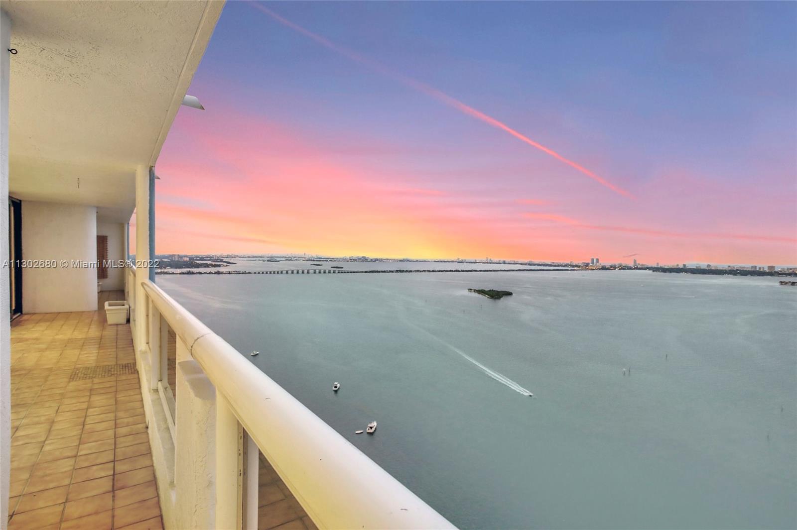 Welcome to your penthouse in the sky, boasting a 68 ft long unobstructed waterfront balcony. At 41 s