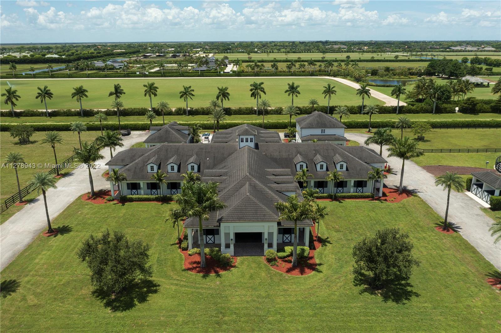 Photo of 5141 Lasso Wy in Wellington, FL