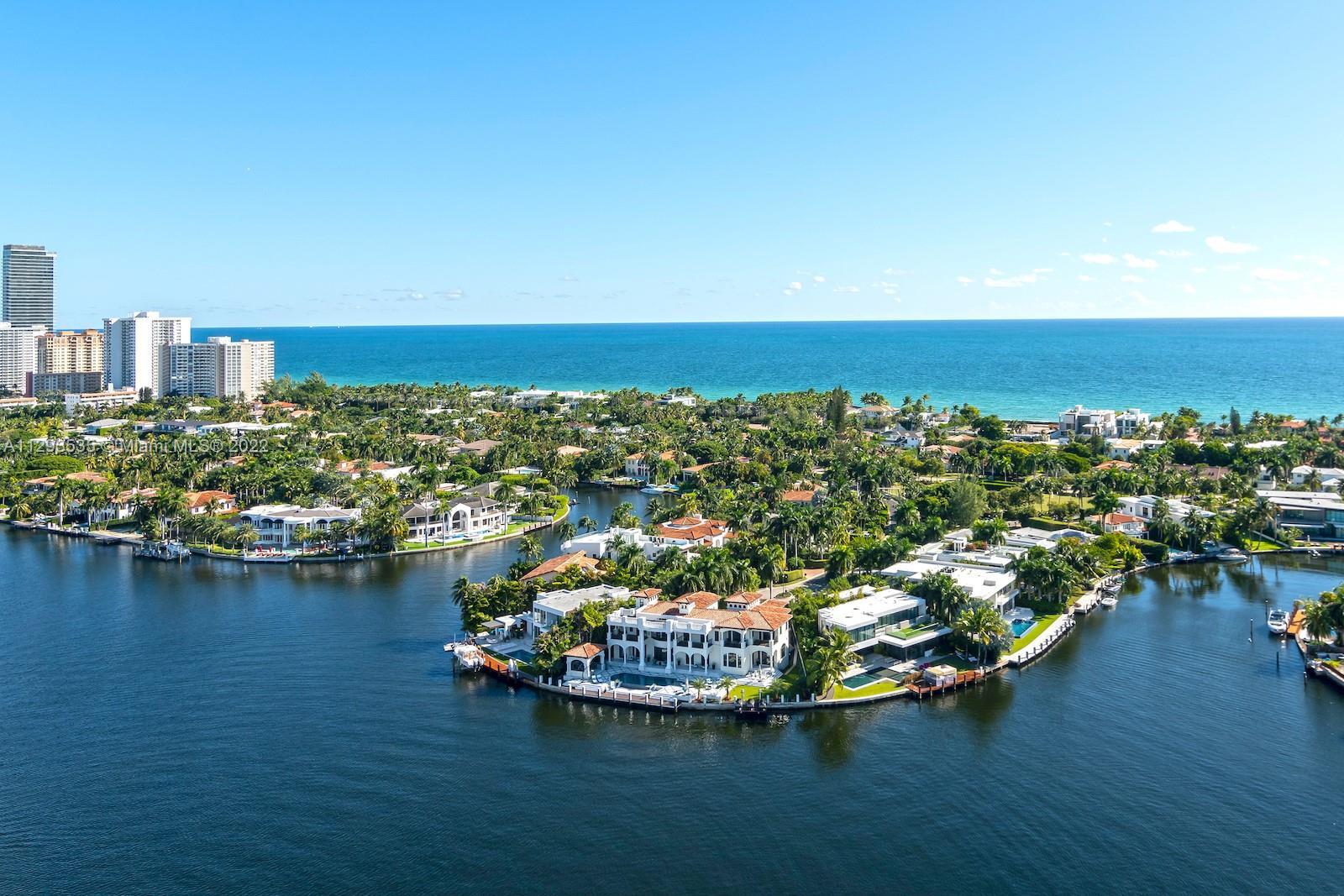 BEAUTIFUL UNPARALLEL INTRACOASTAL AND OCEAN VIEWS
AMAZING FLOOR PLAN WITH 2 BEDROOMS AND 2.5 BATHRO
