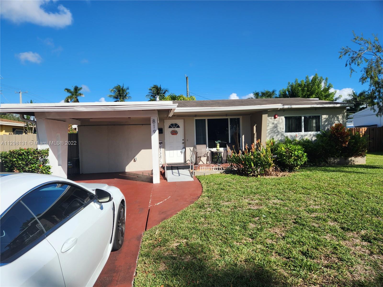 Photo of 819 N 31st Ct in Hollywood, FL