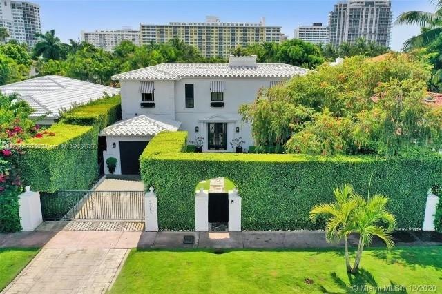 Amazing opportunity! Live in one of Miami Beach’s most exclusive neighborhoods. This is a RARE find 