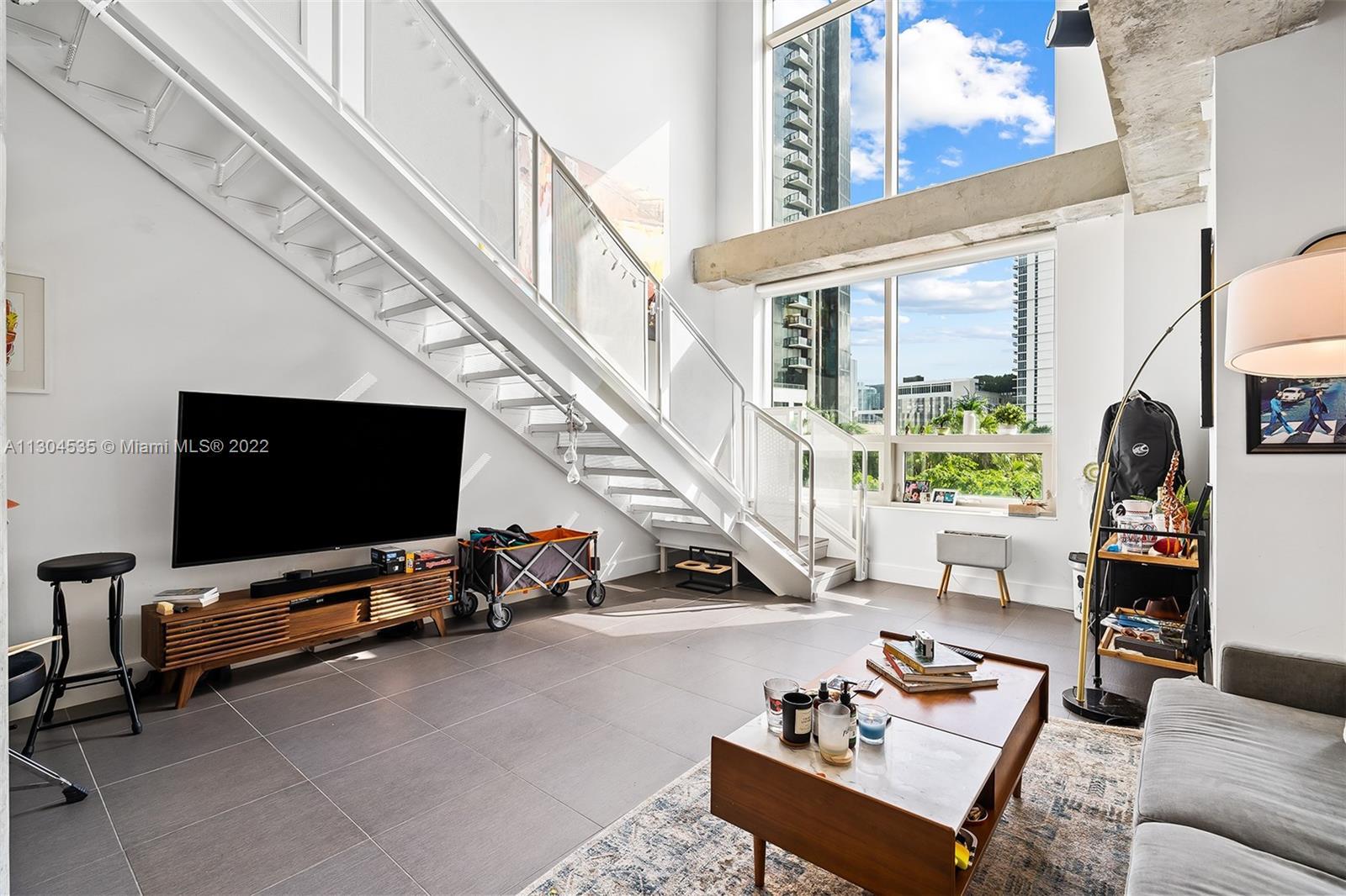 Exclusive Live-Work LOFT (residence/office/rental/AirBnB) in the heart of Midtown District. Third fl