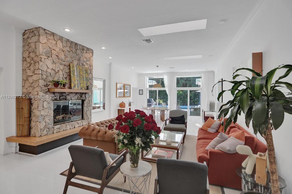 Photo of 685 Golden Beach Dr in Golden Beach, FL