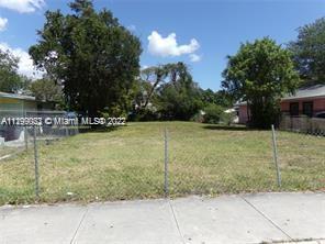 Photo of 749 NW 69th St in Miami, FL