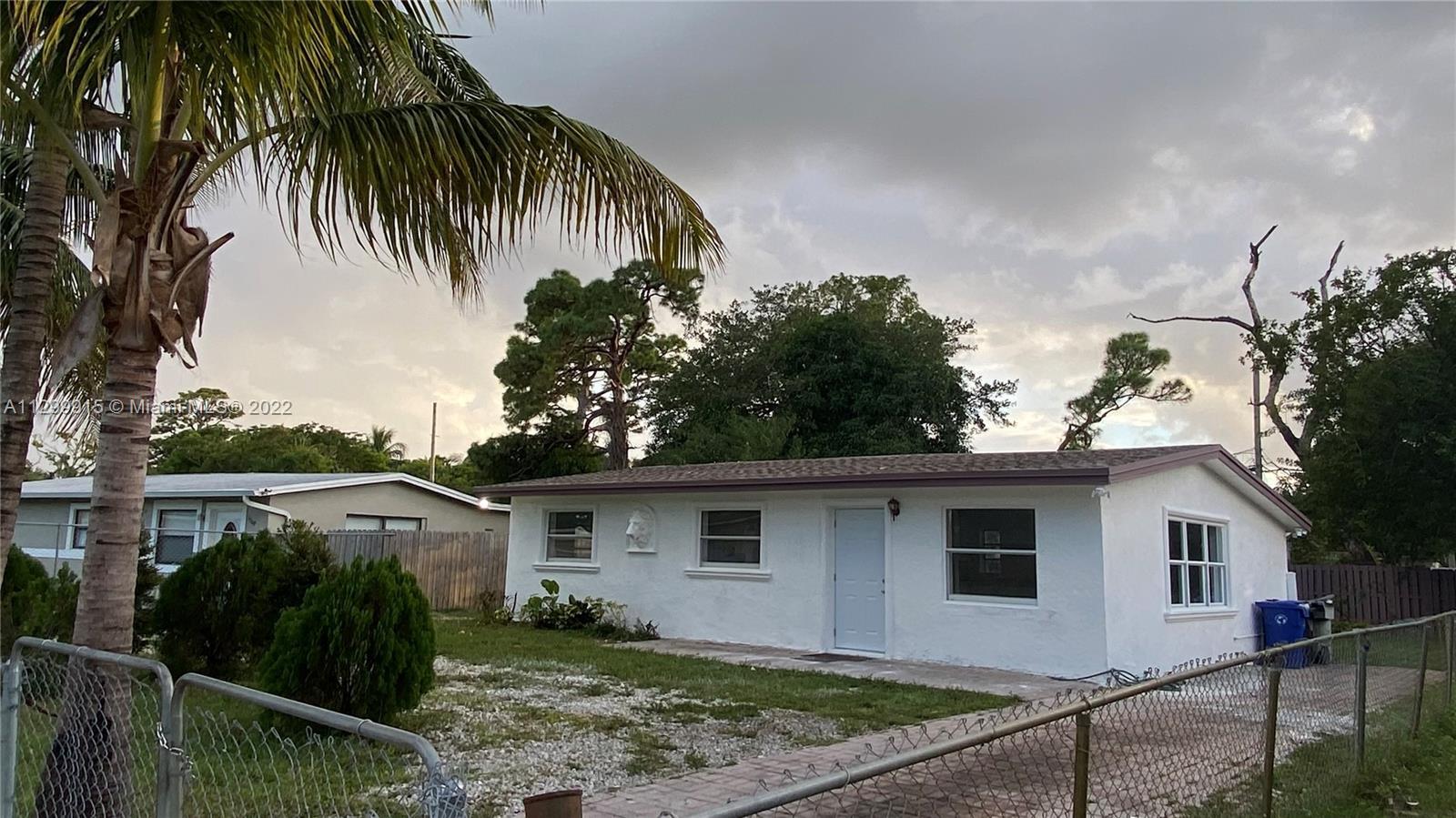Look no further this is a great invest opportunity to buy a remodeled 3 bedroom 1 bath home less tha