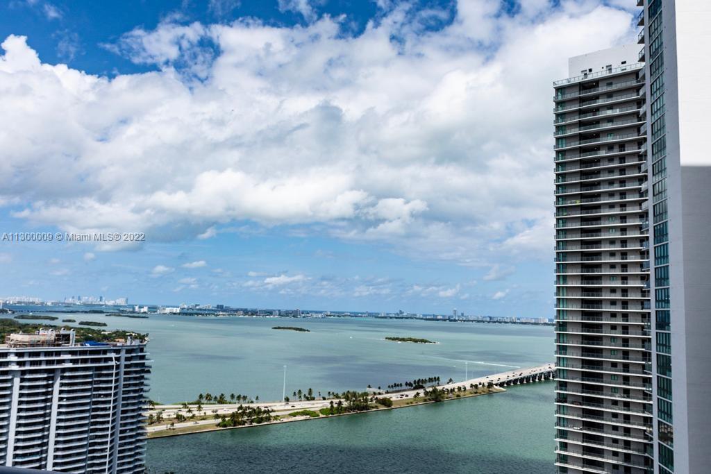 INVESTMENT OPPORTUNITY!!! A stunning furnished apartment with an amazing water view of South Beach f