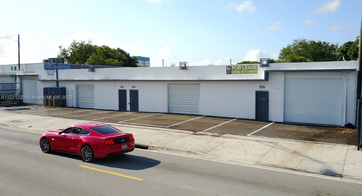 Photo of 850 NW 71st St in Miami, FL