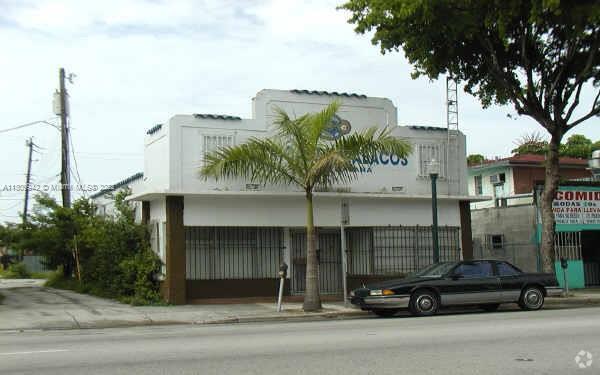 Photo of 2324 SW 8th St in Miami, FL