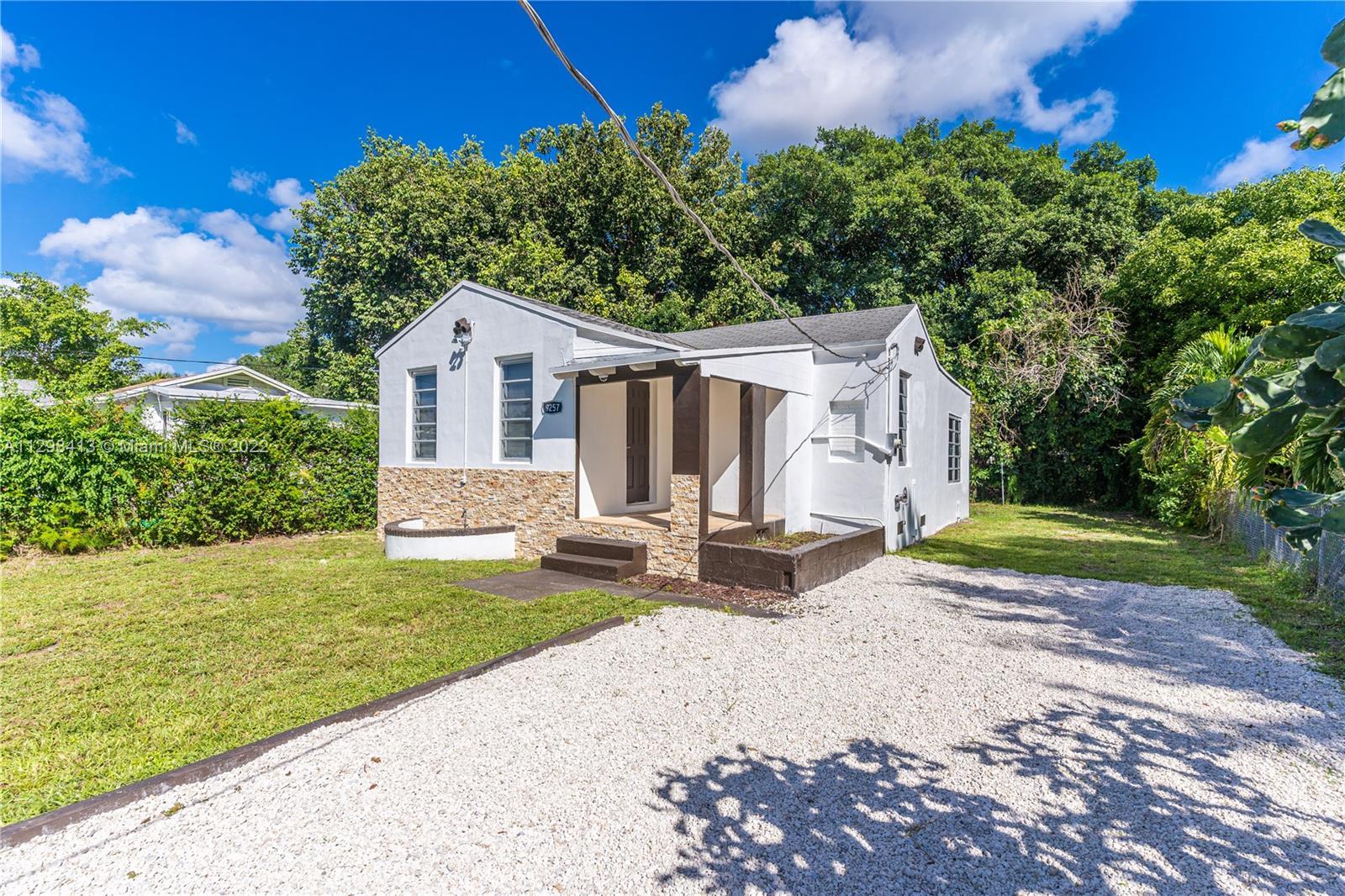 Photo of 9257 NW Nw 5th Ave in Miami, FL