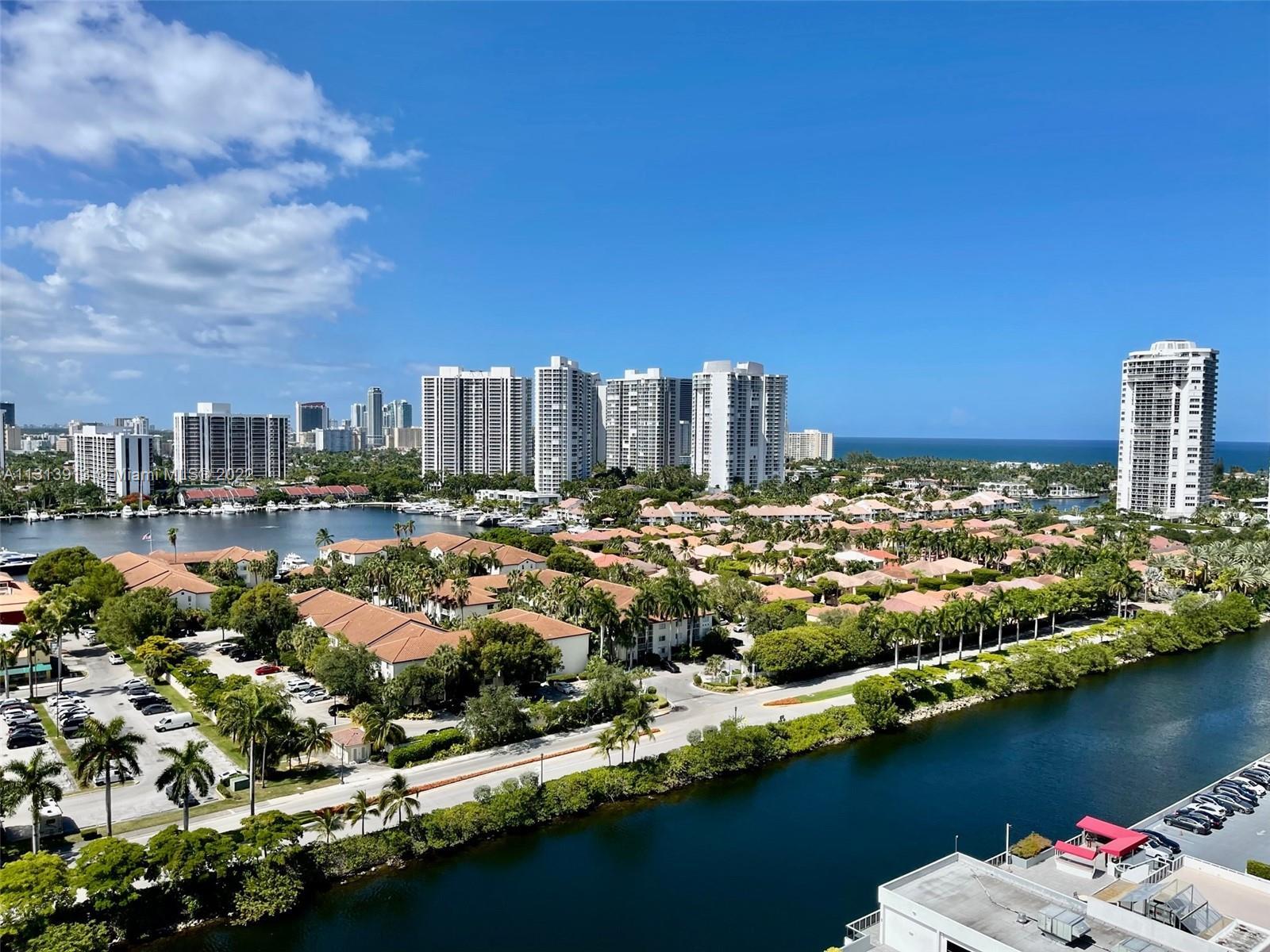 STUNNIG VIEWS LOCATED IN THE HEART OF AVENTURA 2 FULL BEDROOM AND 2 BATHS, LAKE AND GOLF COURSE VIEW