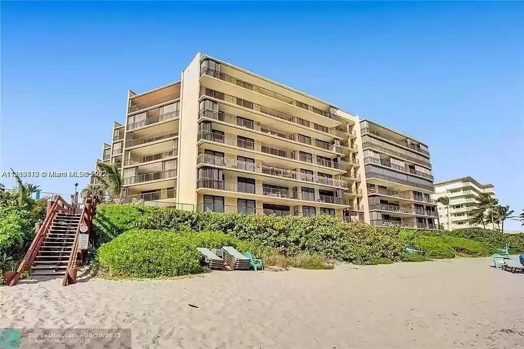 Unique Ocean condo with amazing views. Large eat in kitchen, pantry, washer and dryer in unit, large