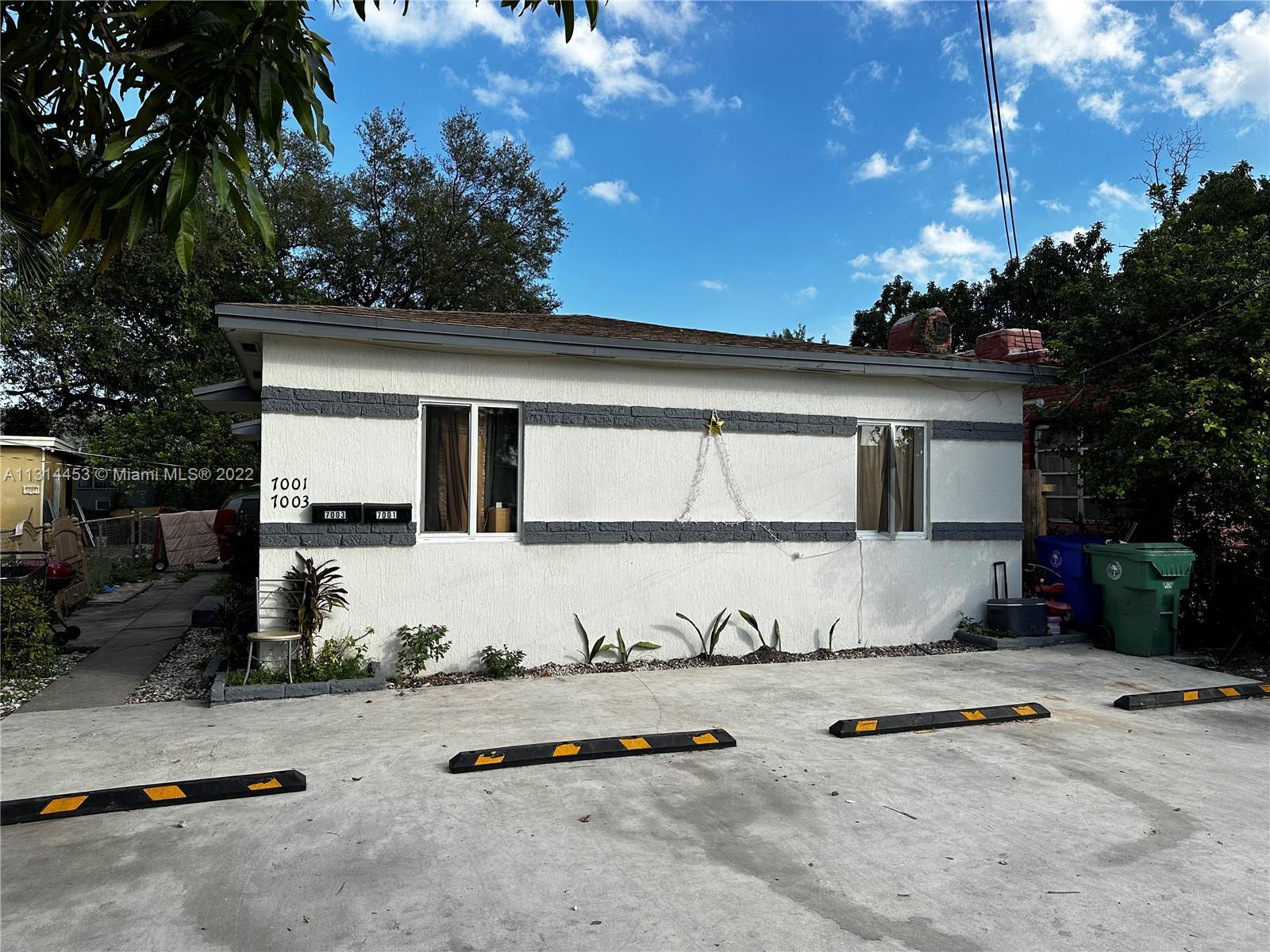 Photo of 7001 NW 6th Ave in Miami, FL