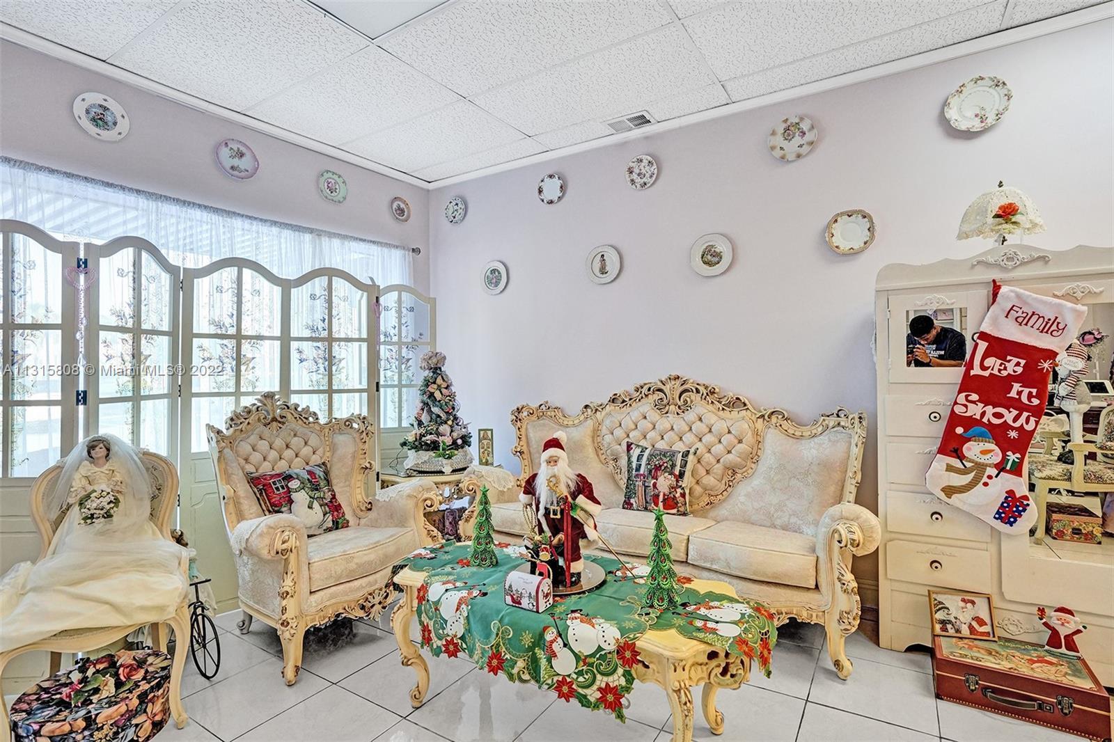 Photo of 7762 NW 44th St in Sunrise, FL
