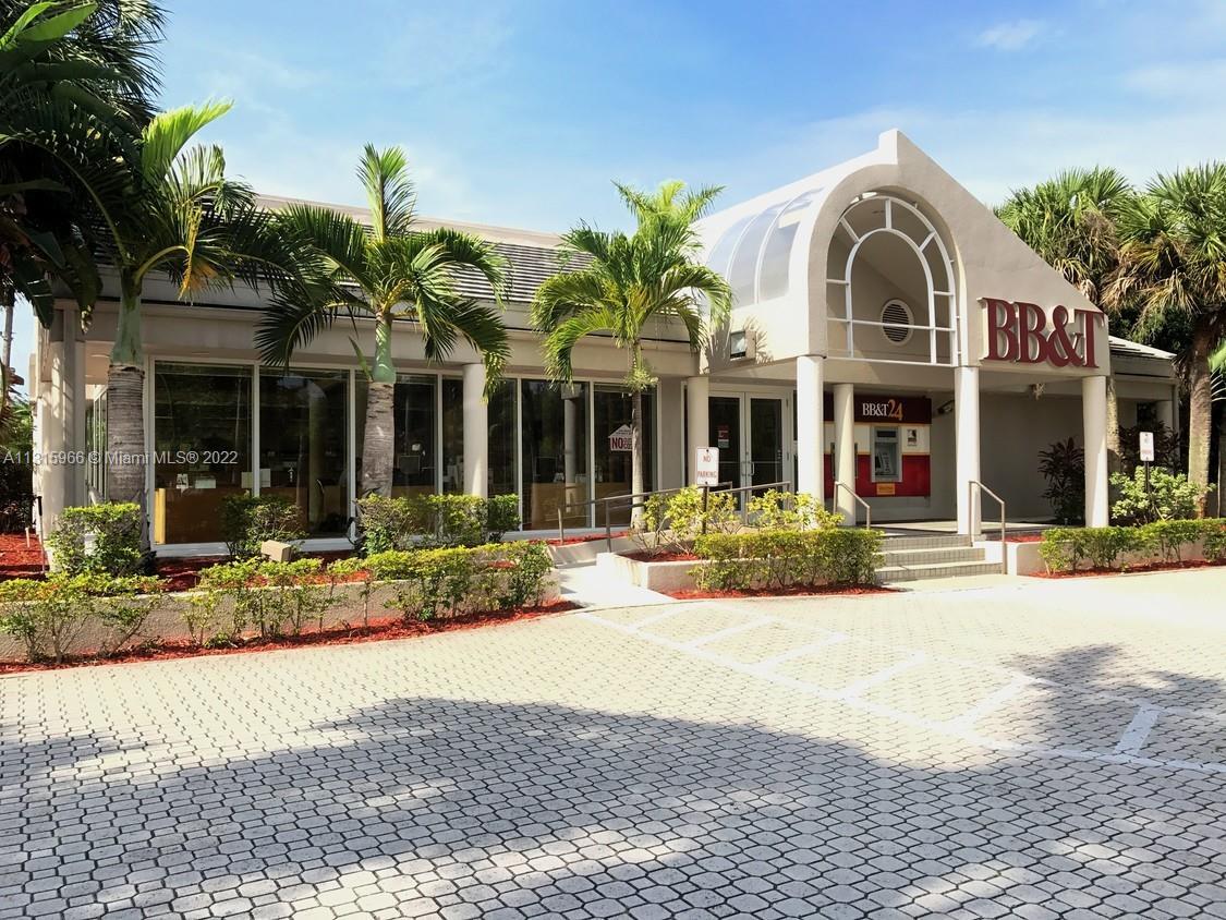 Photo of 16800 Old Cutler Rd in Palmetto Bay, FL
