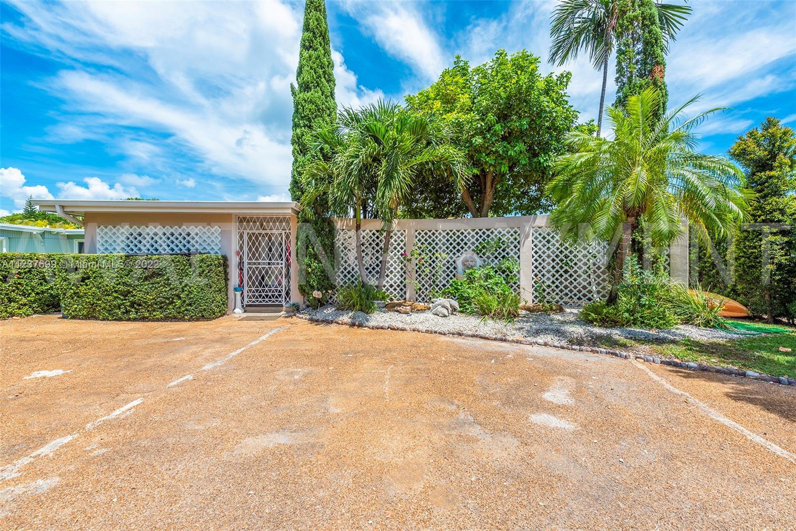 Desirable location with a Well Manicured and Spacious Layout. Renovated Pool and backyard space, Gra