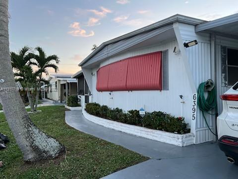 Photo of 6395 Cypress Ln in Lantana, FL