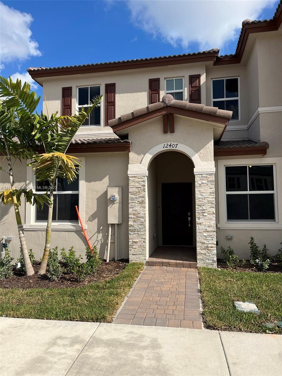 Photo of 12407 Nw 23 in Miami, FL