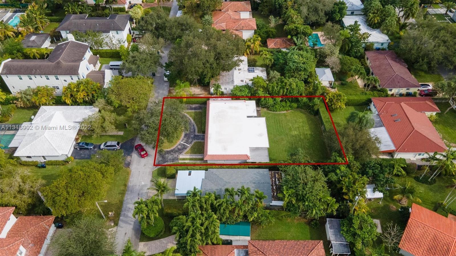 Photo of 5970 SW 83rd St in South Miami, FL