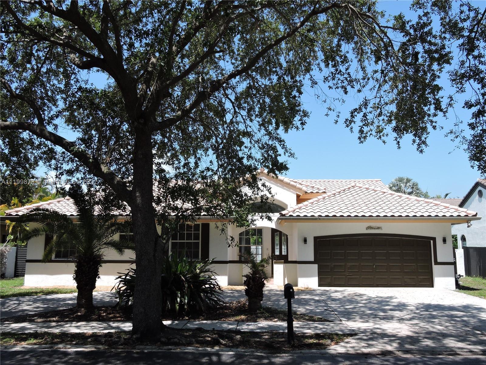 Photo of 15954 NW 82nd Ct in Miami Lakes, FL