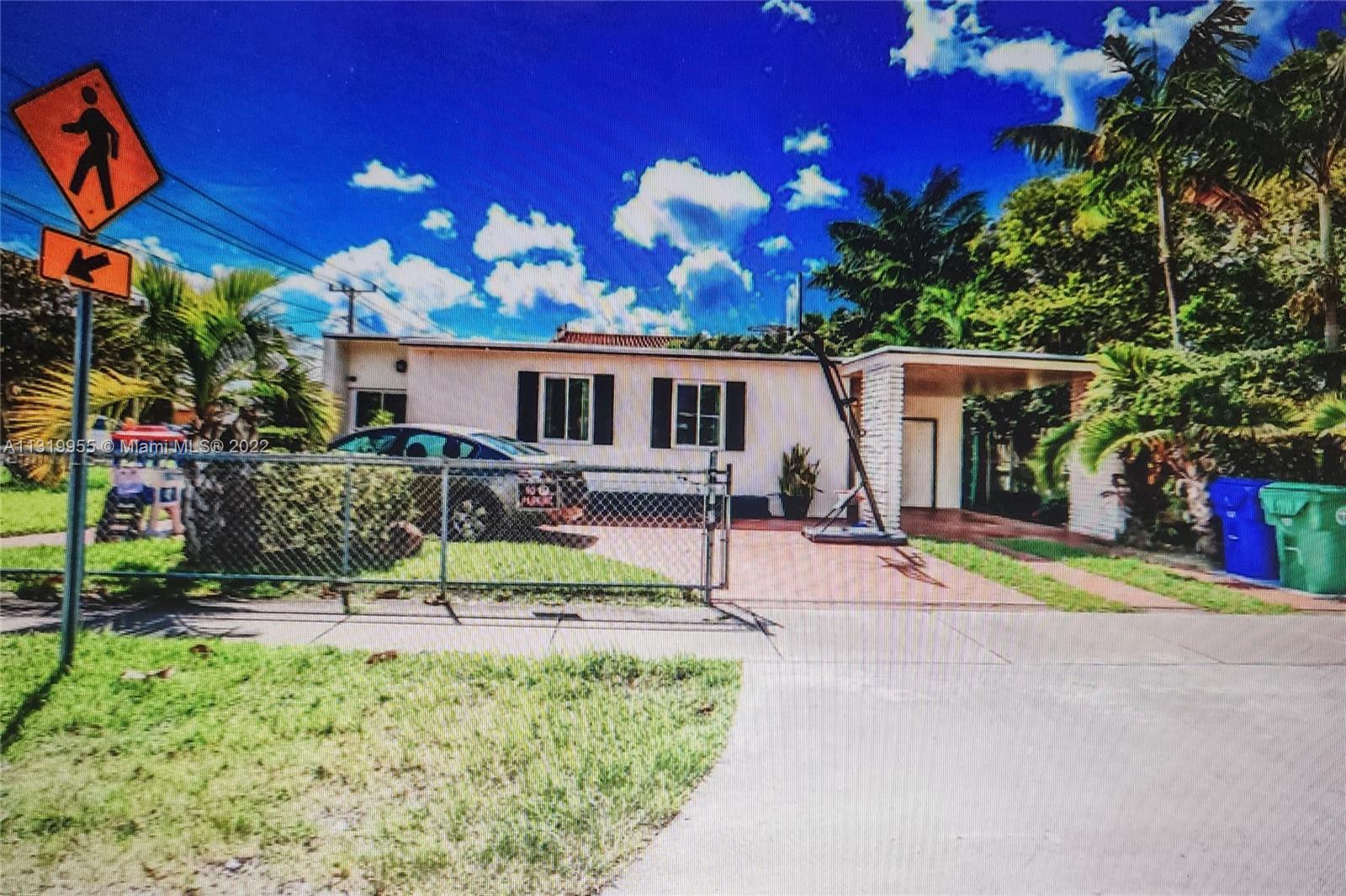 Photo of 3101 SW 18th St in Miami, FL