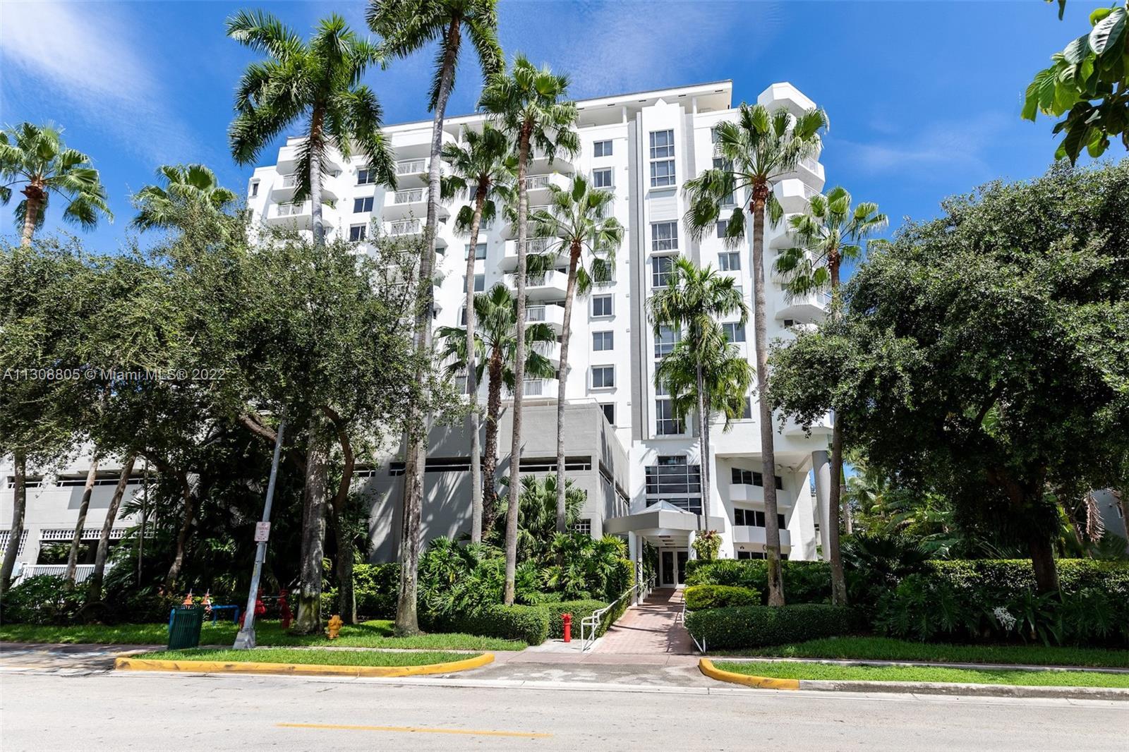 Bay view apartment in a full-service boutique building. Live in the heart of South Beach! 2 bed / 2 