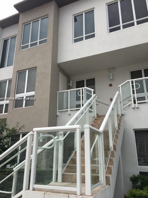 Photo of 10280 NW 63rd Ter #213 in Doral, FL