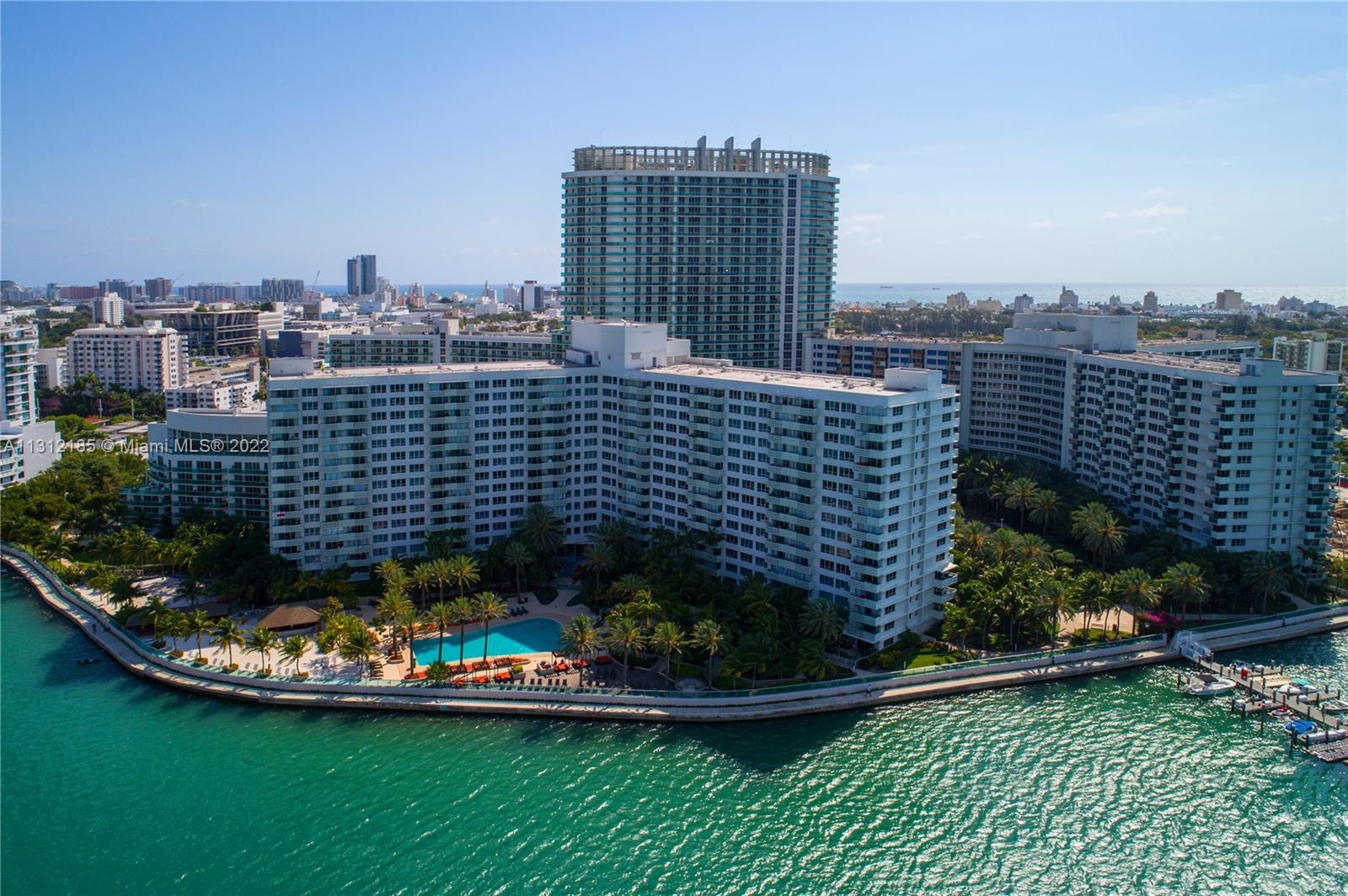 BREATHTAKING views over Infinity pool and Bay of Biscayne and downtown Miami, spectacular at day and
