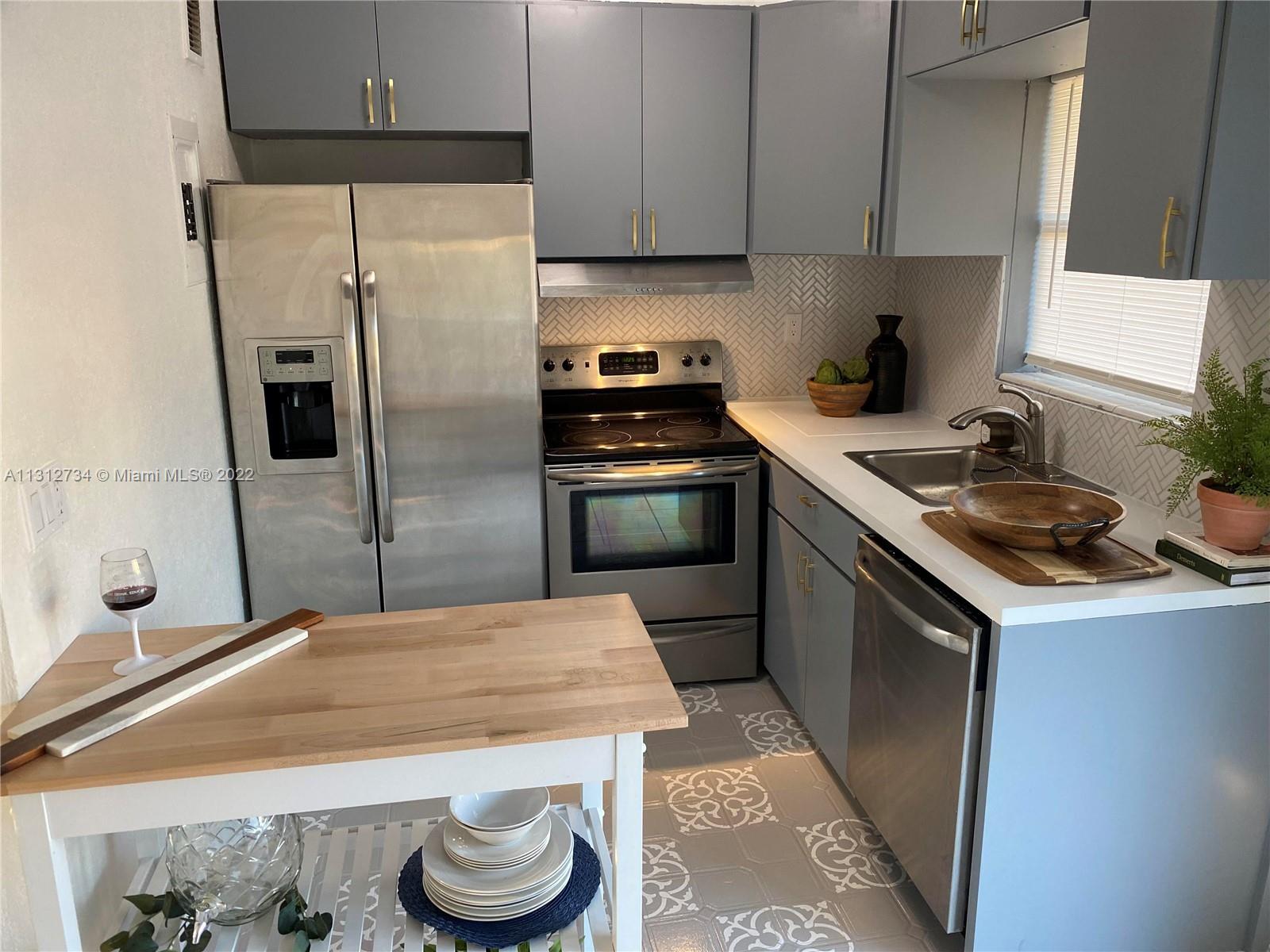 Photo of 7505 SW 82nd St #208 in Miami, FL