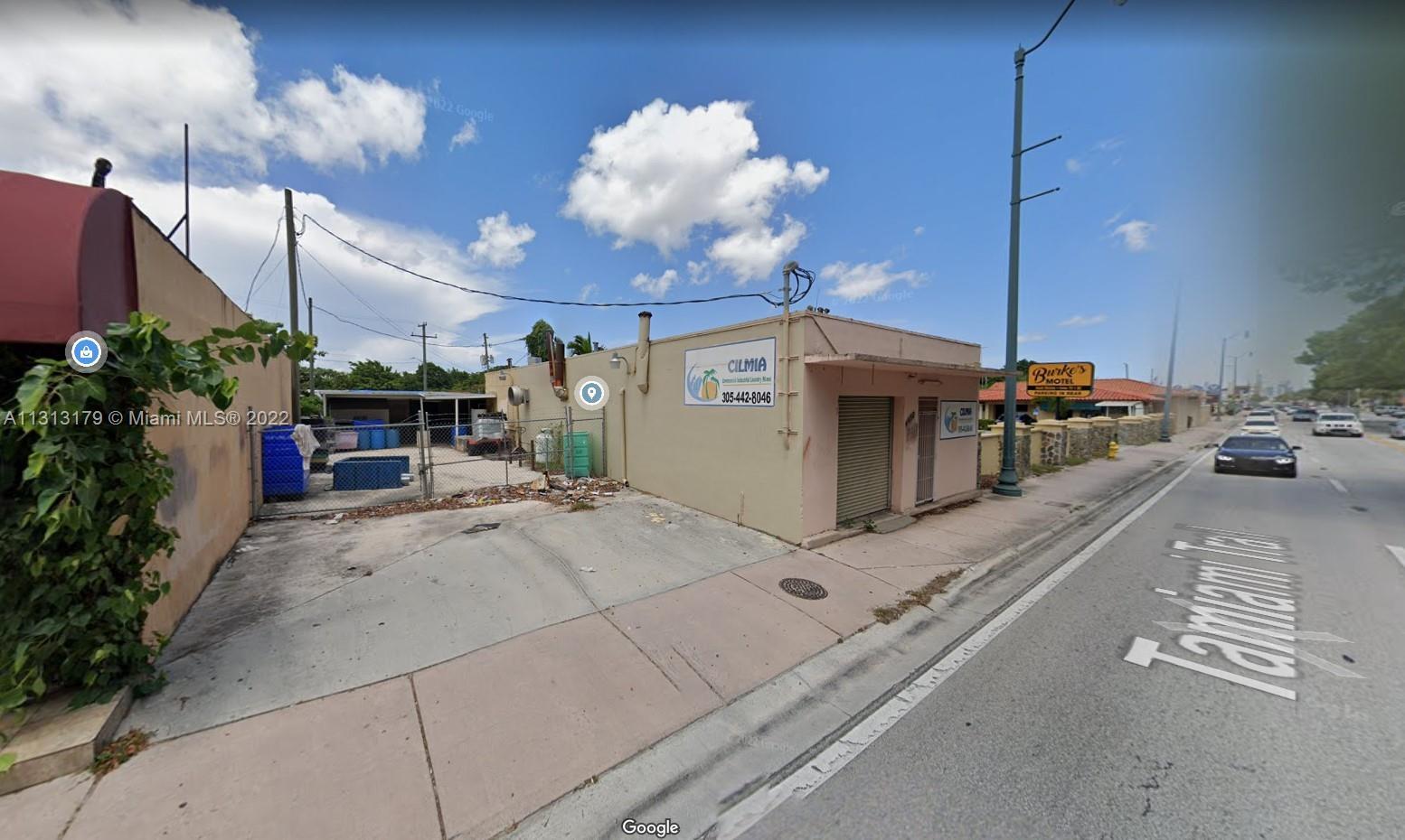 Photo of 4455 SW 8th St in Miami, FL