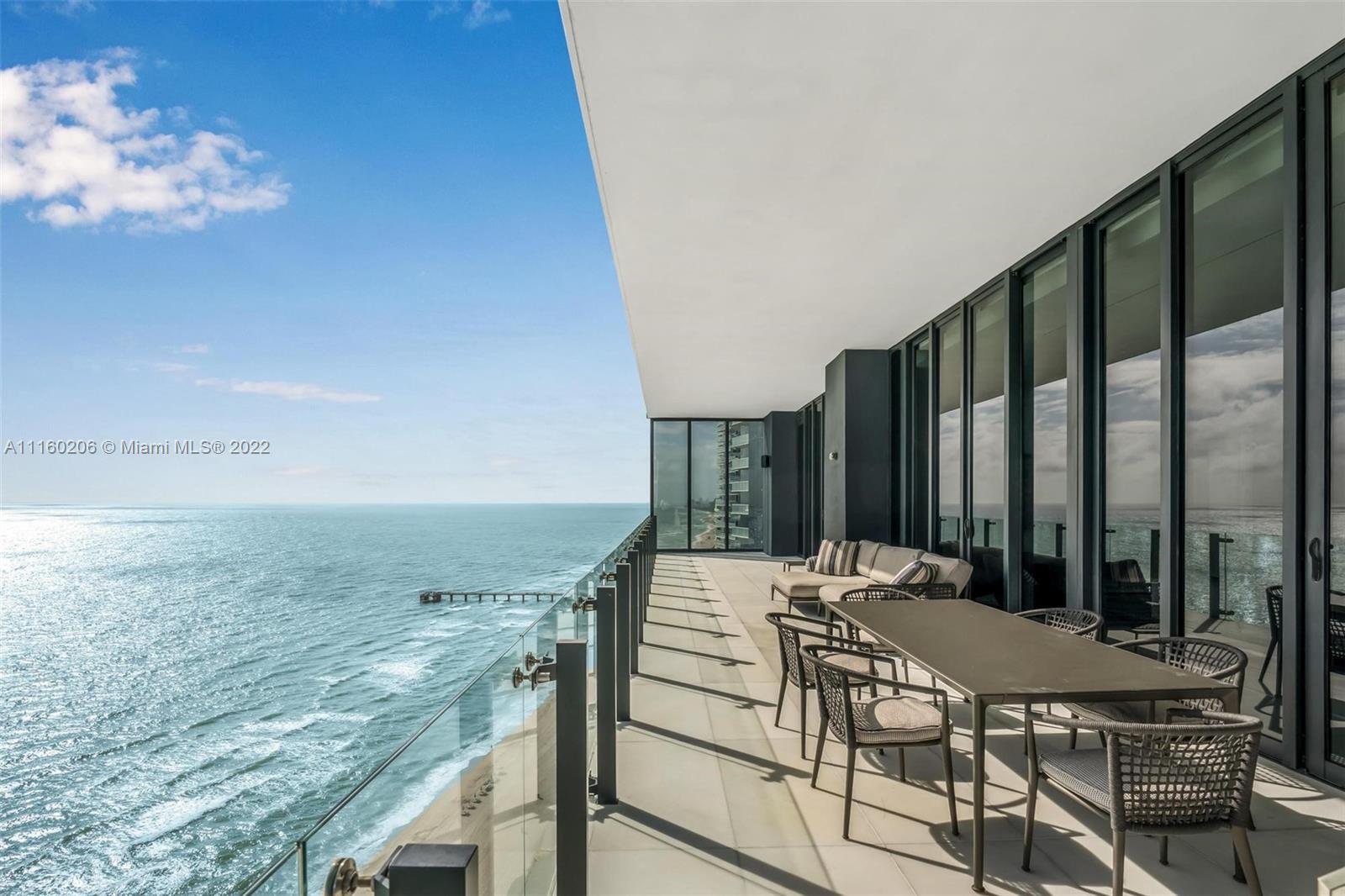 If you are looking for an ocean-front home with unparalleled views which offers smart-technology, el