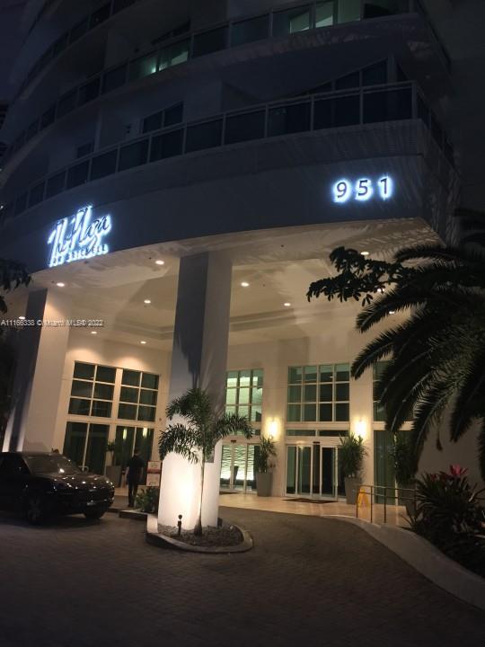 Photo of 951 Brickell Ave #2308 in Miami, FL
