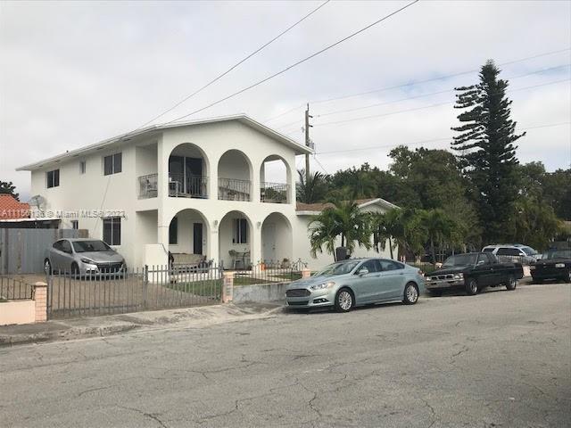 Photo of 1355 SW 12th St in Miami, FL
