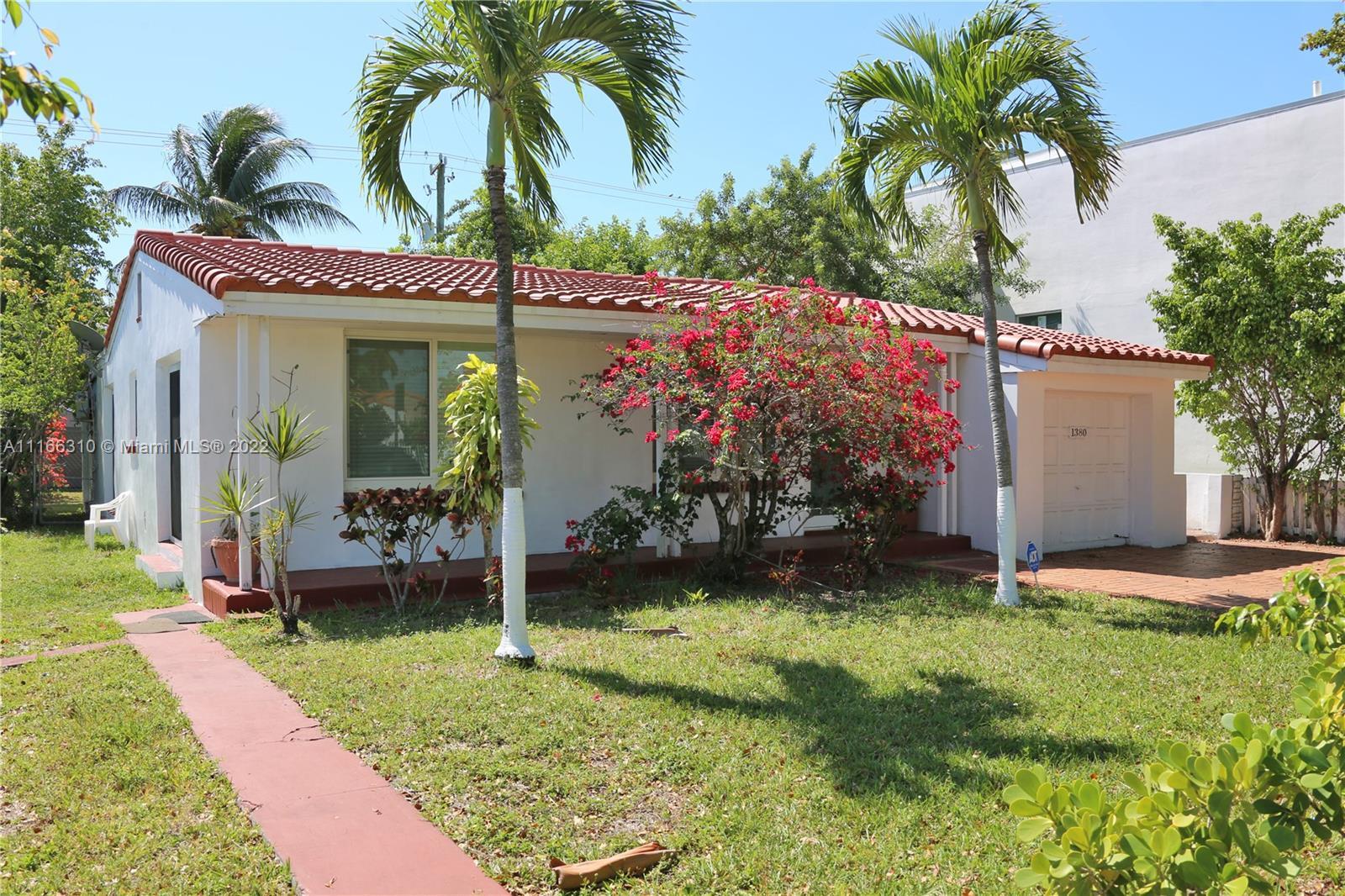 Spectacular and brilliant Miami Beach single family home: 5 beds, 3 bath plus studio, new hurricane 