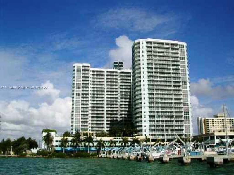 Spacious 2-bedroom 2-bathroom unit in an amazing waterfront condo centrally located within 5 minutes