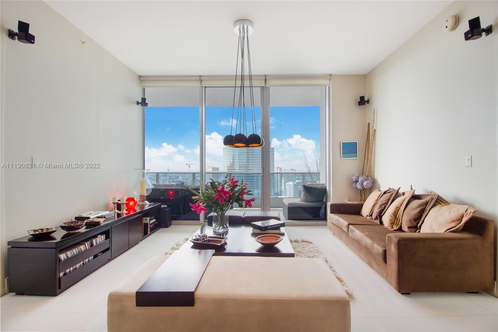 Resort Lifestyle at the EPIC WEST CONDO nestled in the heart of Brickell/Downtown Miami . This 49th 