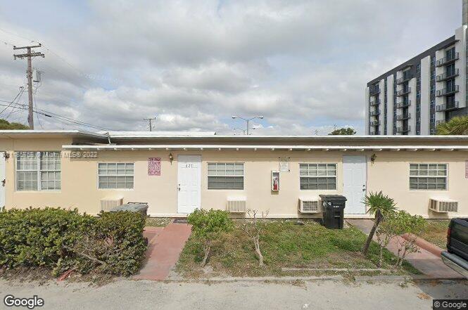 Photo of 425 NE 8th St in Fort Lauderdale, FL
