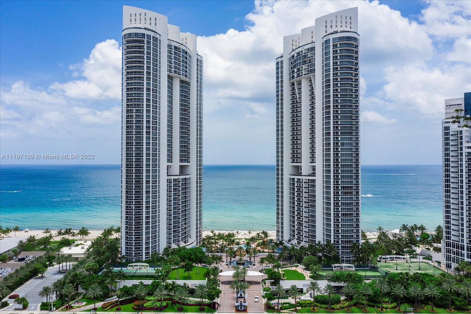 Beautiful residence in luxury Trump Royale Condominium with views of the Atlantic Ocean and Intracoa