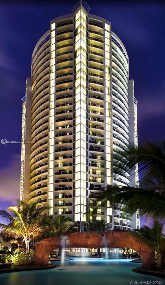 Lovely ocean front luxury condo hotel. Own a deluxe fully furnished suite with parcial ocean view. E