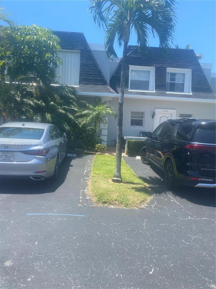 Location! Gorgeous townhouse in a heart of Hallandale! Beautifully decorated! Master bedroom has a l