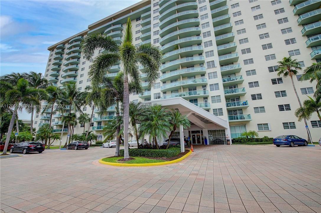AMAZING AND VERY SPACIOUS 1 BR/ 1 BATH CONDO AT OCEAN VIEW!  TASTEFULLY REMODELED AND CONVERTED TO 2