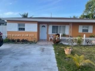 Great Starter home . Three bedrooms , One Bath, laundry Room, many updates have been done to the hou
